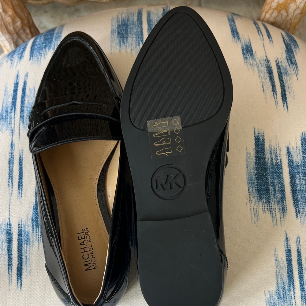 Michael Kors Shiny Black Loafers 5.5 - Picture 6 of 7